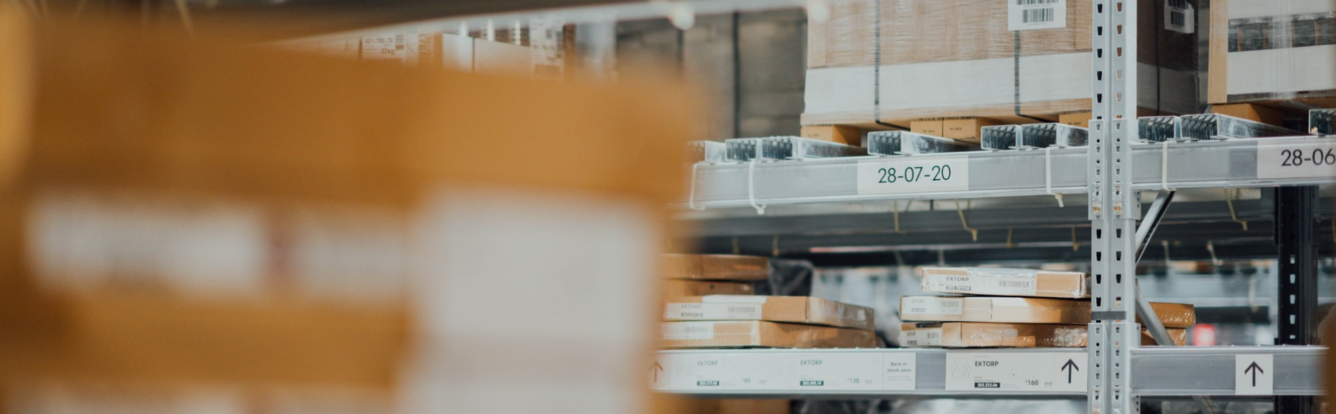 Logistics Planning for Unexpected Change